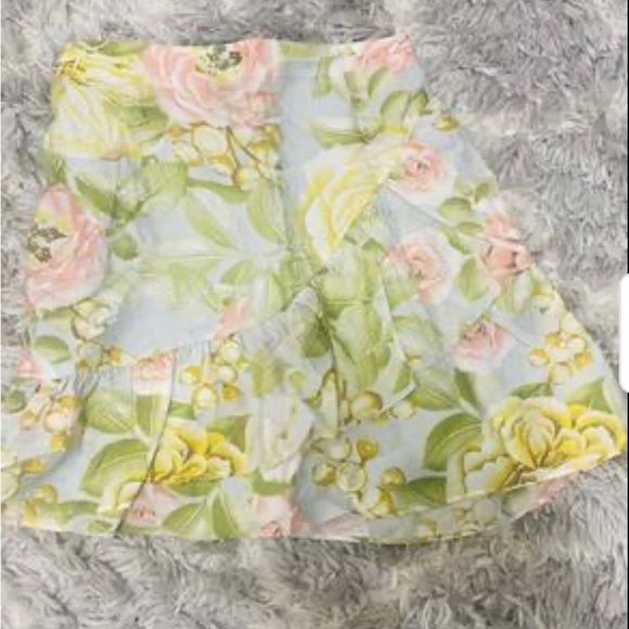 NWT Beautiful Express floral mini - Picture 2 of 4